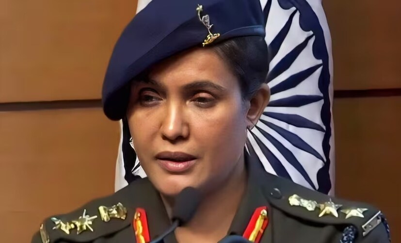 ১৯৯০ সালে কমিশনপ্রাপ্ত কুরেশির শান্তিরক্ষা কার্যক্রমে উল্লেখযোগ্য অভিজ্ঞতা রয়েছে এবং ২০০৬ সালে কঙ্গোতে তিনি ভারতীয় মিশনের অংশ ছিলেন। তিনি জাতিসংঘের শান্তিরক্ষা প্রচেষ্টায় সক্রিয়ভাবে জড়িত ছিলেন, যেখানে তাঁর ভূমিকা শান্তিরক্ষা কার্যক্রম এবং মানবিক মাইন অ্যাকশন সম্পর্কিত প্রশিক্ষণের উপর দৃষ্টি নিবদ্ধ করেছিল। অর্থবহ এবং চ্যালেঞ্জিং কেরিয়ার খুঁজছেন এমন ভারতীয় তরুণীদের জন্য তাঁর স্পষ্ট বার্তা ছিল, &quot;যদি সম্ভব হয়, ভারতীয় সেনাবাহিনীতে যোগদান করুন&quot;! Photo: X