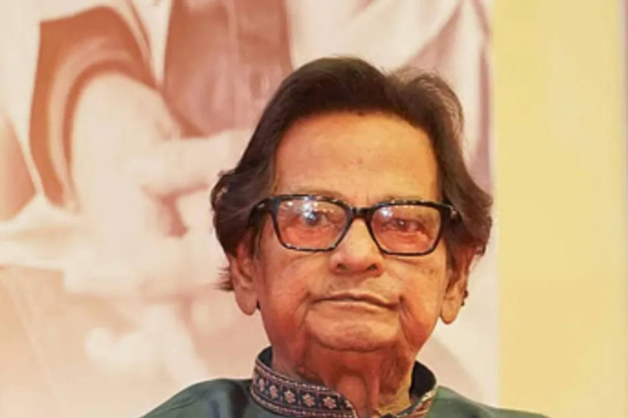 ফের গুরুতর অসুস্থ, হাসপাতালে ভর্তি পরিচালক প্রভাত রায়, কতটা আশঙ্কাজনক বর্ষীয়ান পরিচালক?