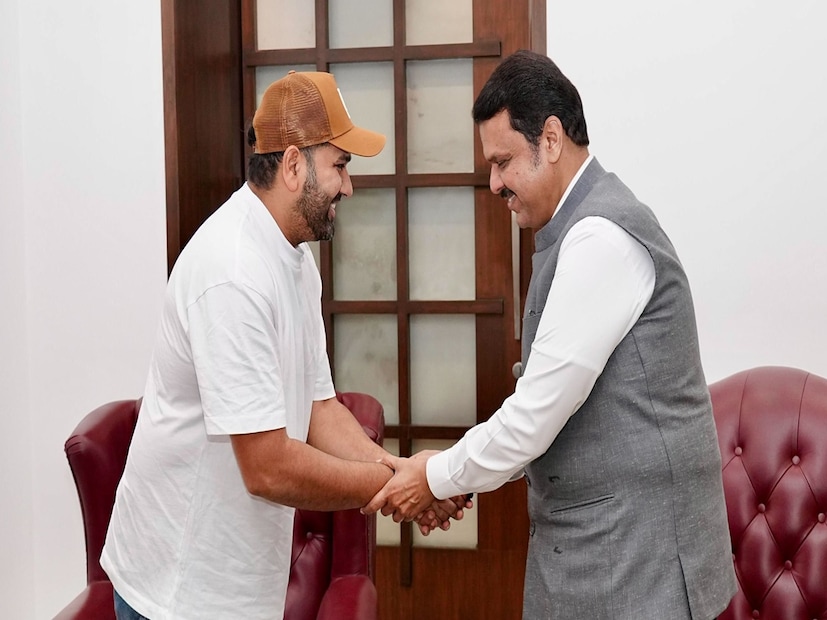 সাক্ষাতের কারণ কী ছিল?তবে, এই বৈঠকের পিছনে কোনও বিশেষ কারণ ছিল নাকি এটি কেবল একটি সৌজন্য সাক্ষাৎ ছিল তা নিয়ে  এখনও স্পষ্ট নয়। কিন্তু যেভাবে এই সভাটি হয়েছে তা নিঃসন্দেহে ক্রীড়াপ্রেমী এবং রাজনৈতিক মহলে আলোড়ন সৃষ্টি করেছে। Photo Courtesy- Devendra Fadnavish/ X Account