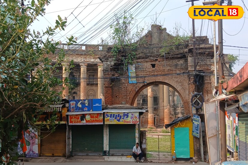 বর্তমানে আন্দুল রাজবাড়ীরতে মিত্র পরিবারের বাস। রাজপ্রাসাদের পশ্চিম দিকে রয়েছে অন্নপূর্ণার মন্দির। অন্নপূর্ণা ছাড়াও বিভিন্ন দেবদেবী সেখানে নিয়ম মেনে পুজিত হন।