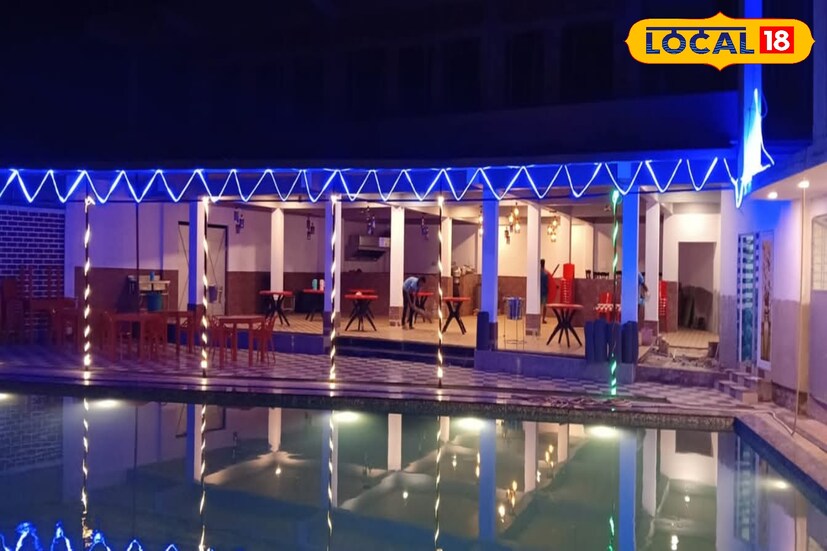 সারাদিনের খাওয়া দাওয়ার সমস্ত বন্দোবস্ত রিসোর্টের মধ্যেই আছে। সম্পূর্ণ নিরাপদ ও সুরক্ষার ঘেরাটোপে রয়েছে এই রিসোর্ট। পরিবার, আত্মীয়, বন্ধু এমনকি বয়স্ক বাবা-মা থাকলেও স্বাচ্ছন্দে কাটাতে পারবেন আপনি এখানে আপনার ছুটির দিনগুলি।