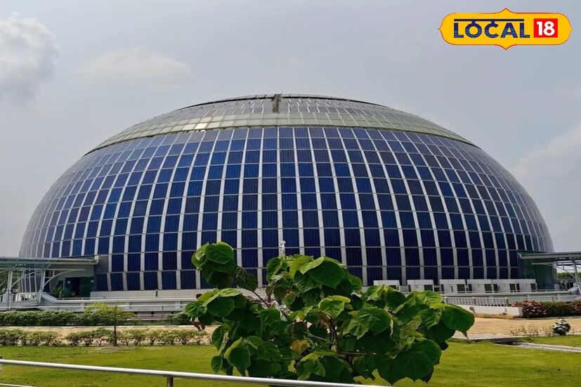 ইকোপার্ক দর্শনের এখন নতুন আকর্ষণের কেন্দ্র বিন্দু হয়ে উঠেছে দীর্ঘাকৃতির এই সুবিশাল গম্বুজ। আদতে যেটি হল সোলার ডোম