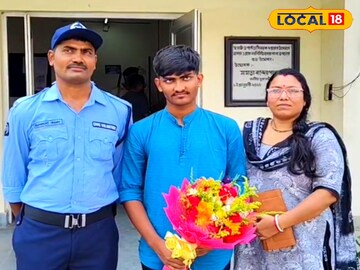 North 24 Parganas News:সিভিক ভলেন্টিয়ার বাবা, আগামীতে চিকিৎসক কিংবা মন্ত্রী হতে চায় মাধ্যমিকের কৃতি সৌমজিৎ