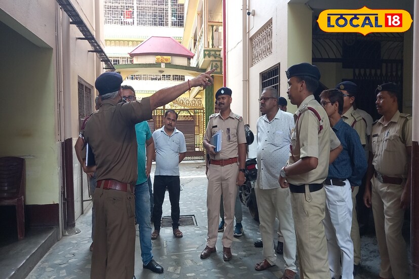 অনেক হোটেলে পানশালা থাকলেও তার লাইসেন্স আছে কি না সেগুলিও খতিয়ে দেখেন।দমকল ও প্রশাসনের তরফে একাধিক হোটেলে বিভিন্ন বিষয়ে খামতির কথা স্বীকার করা হয়েছে।