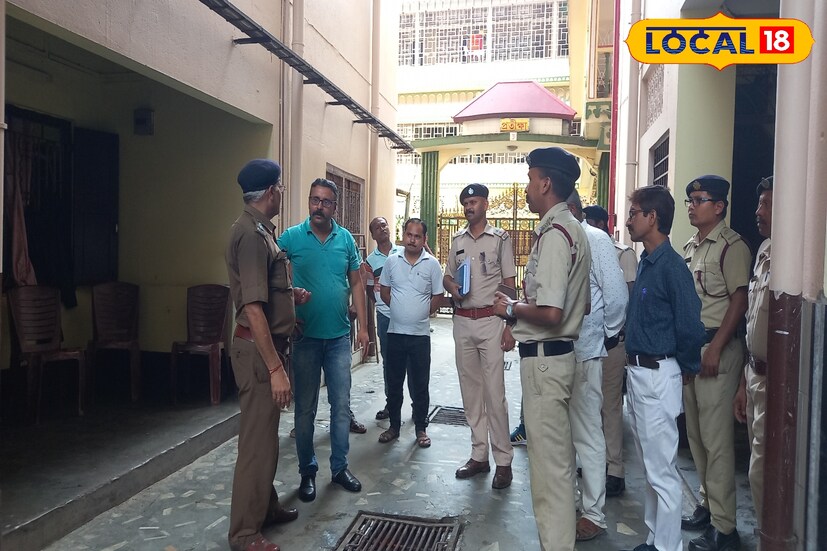  কোনও অপ্রীতিকর ঘটনা যাতে না ঘটে সেদিকে সদা প্রস্তুত অগ্নি নির্বাপক দফতর।