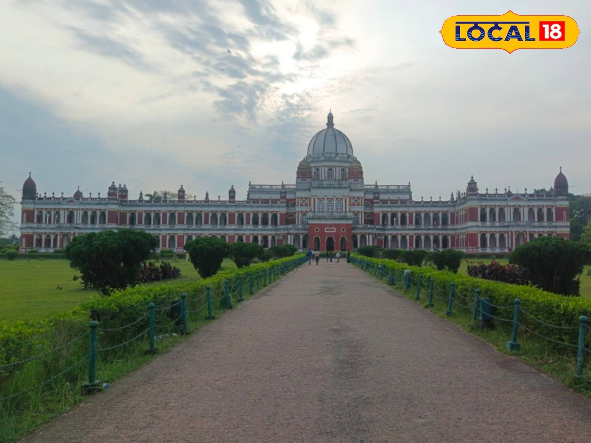 ইতিহাস ও ঐতিহ্যের সুন্দর মেলবন্ধন! গরমের ছুটিতে অবশ্যই ঢুঁ মারুন এই রাজবাড়িতে