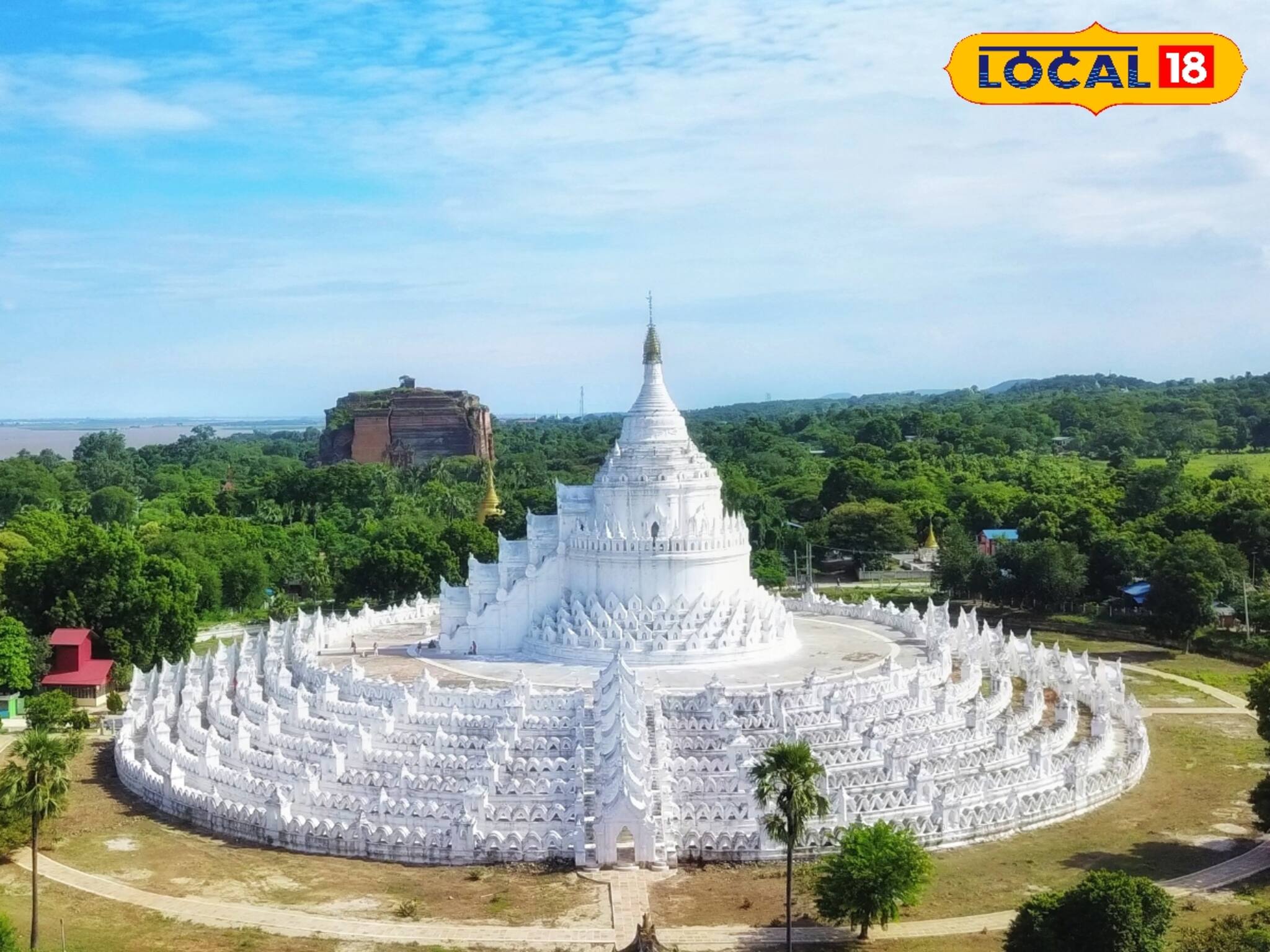 কলকাতার সঙ্গে সমানে টক্কর!কল্যাণীর দুর্গাপুজোয় এবারও বিরাট চমক!কোন থিমে সাজছে ITI লুমিনাস?