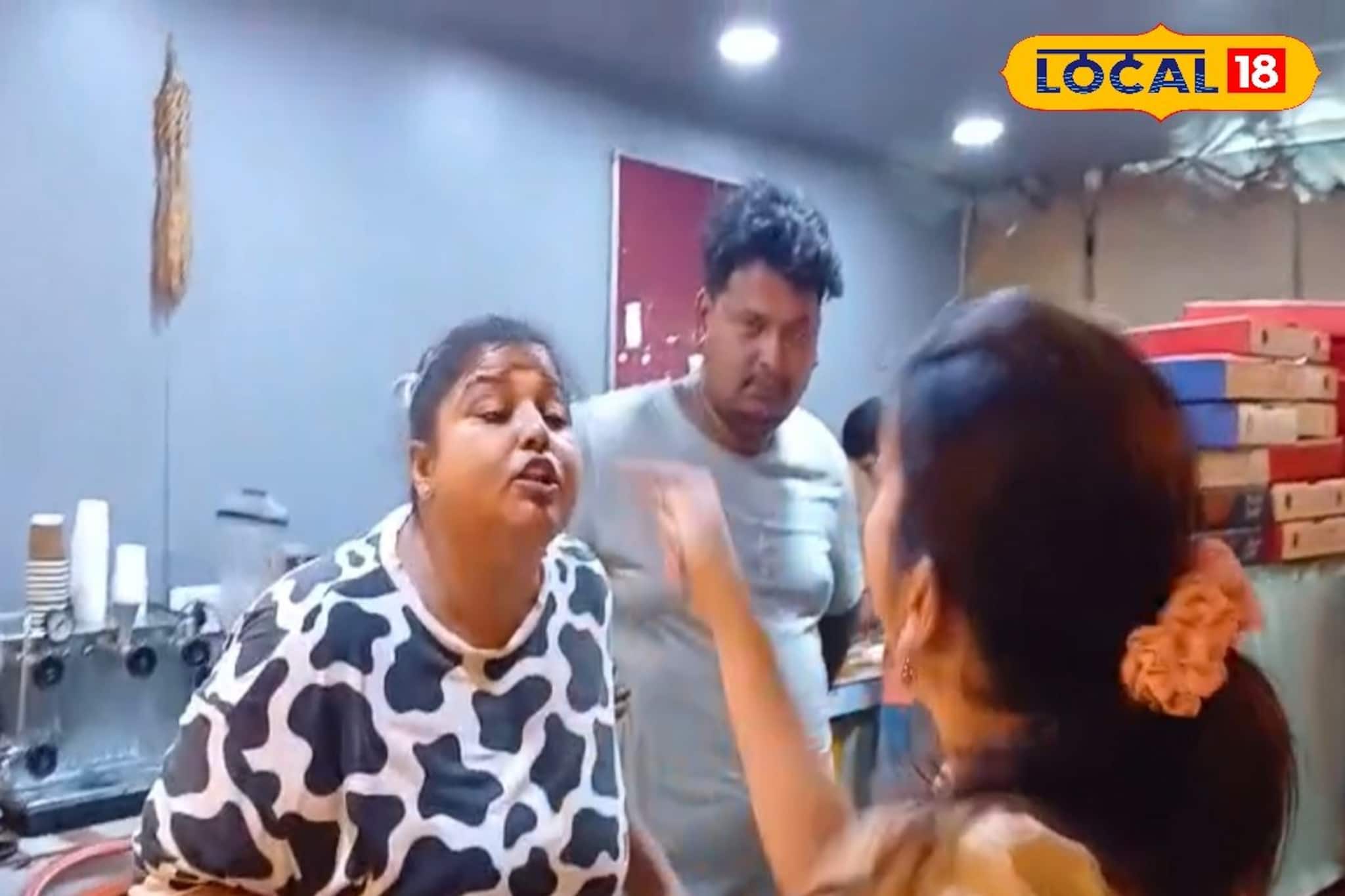 বন্ধুরা মিলে খেতে গিয়েছিলেন, তারপর? রেস্তোরাঁতেই শুরু মারামারি! কারণ শুনলে মাথা ঘুরে যাবে