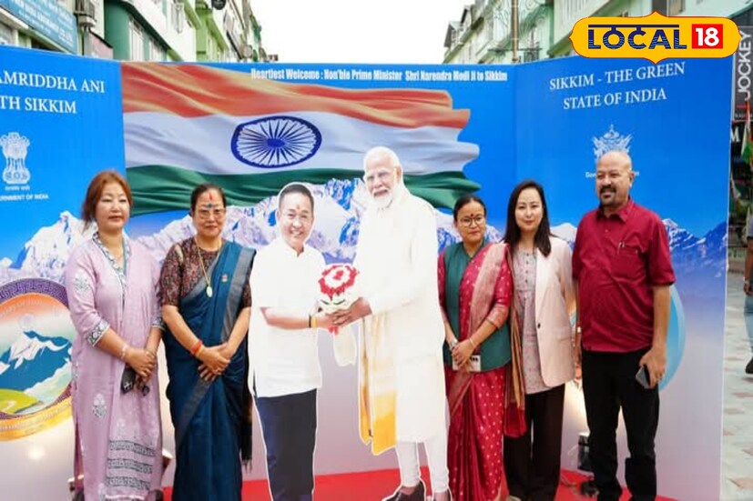 তবে সিকিমের অন্যান্য পর্যটনস্থানে অবস্থানরত পর্যটকদের জন্য এ ধরনের কোনো নির্দেশনা দেওয়া হয়নি।