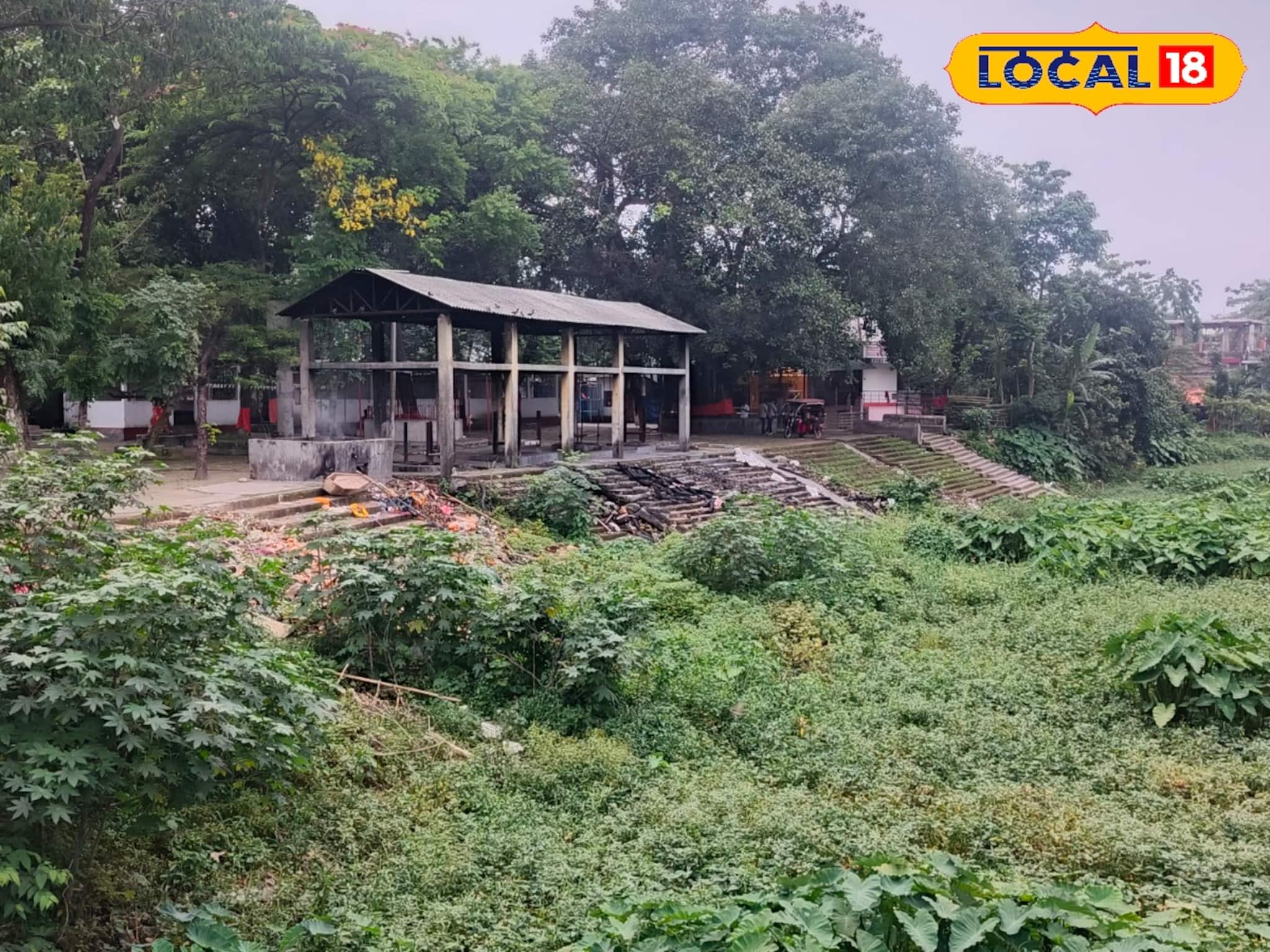 খাল তো নয়, যেন ডাস্টবিন! ছড়াচ্ছে দুর্গন্ধ, অবস্থা দেখে ব্যবস্থা গ্রহণের দাবি!