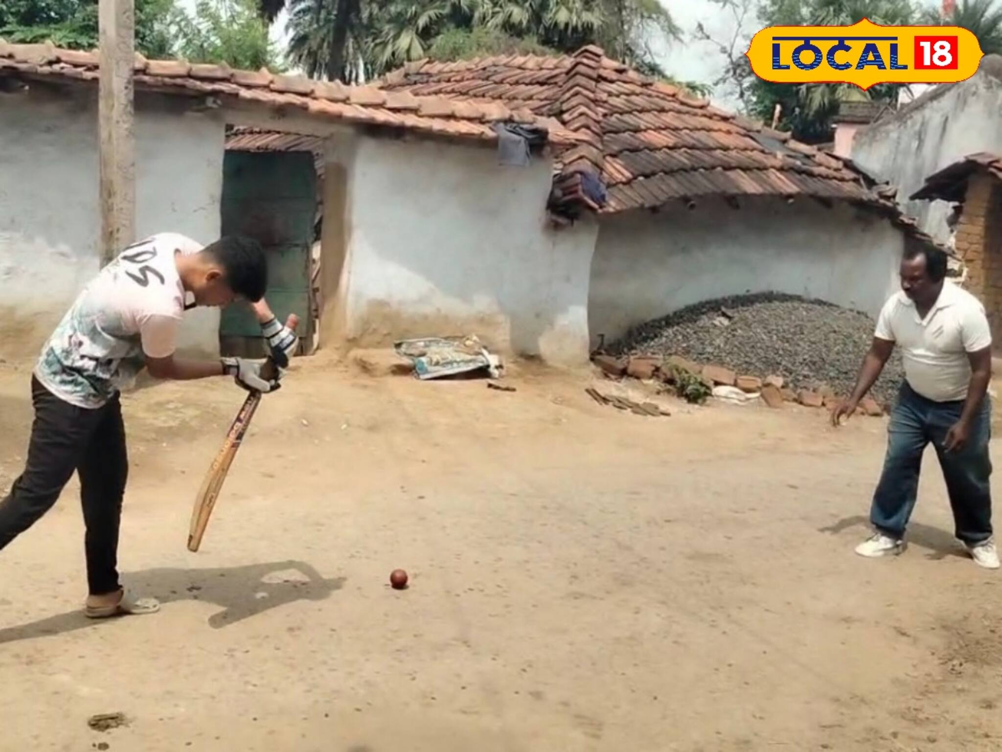 দিনমজুরের ছেলে! ক্রিকেট শিখছে সাহার কাছে