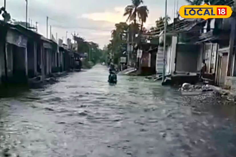 আলিপুরদুয়ার জেলায় প্রবল বর্ষণে ক্ষতির কবলে বিভিন্ন এলাকা। সবচাইতে বেশি ক্ষতি হয়েছে কালচিনি এবং বীরপাড়া ব্লকে। কালচিনির বিভিন্ন এলাকা দিয়ে বইছে জল। যাতায়াত বন্ধ যানবাহনের। আলিপুরদুয়ার জেলায় প্রবল বর্ষণে ক্ষতির কবলে বিভিন্ন এলাকা। সবচাইতে বেশি ক্ষতি হয়েছে কালচিনি এবং বীরপাড়া ব্লকে। কালচিনির বিভিন্ন এলাকা দিয়ে বইছে জল। যাতায়াত বন্ধ যানবাহনের।