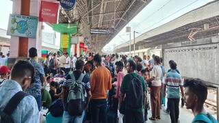 বুধবারও দিনভর ভোগান্তি চলল যাত্রীদের