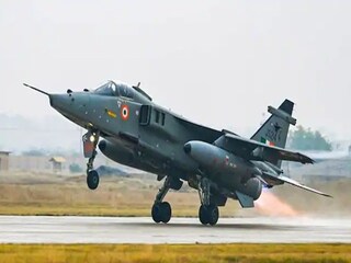 বুধবার থেকেই পাক সীমান্তে বায়ুসেনার মহড়া শুরু৷ ছবি- পিআইবি, পিটিআই