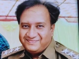 RTO ইন্সপেক্টরকে পিষে মারল ট্রেলার !