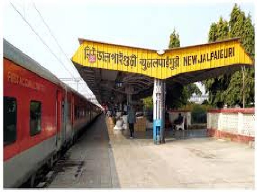 সাংসদ জানান, &quot;জলপাইগুড়ি রোড স্টেশনকে অমৃত ভারত প্রকল্পের আওতায় সাজানো হয়েছে। এই নতুন ট্রেন চালু হলে শুধু যোগাযোগ ব্যবস্থাই উন্নত হত না, যাত্রী পরিষেবাও আরও মজবুত হত।&quot; তিনি আরও আশ্বাস দেন, পরিস্থিতি স্বাভাবিক হলে দ্রুত এই ট্রেন চালুর পরিকল্পনা করা হবে।