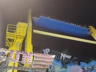 মঙ্গলবার বিকেলে ভয়াবহ এই ঘটনা চেন্নাইয়ের এক বিনোদন পার্কে