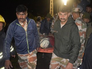 নর্থ সিকিমে ভয়াবহ দুর্ঘটনা ! নিয়ন্ত্রণ হারিয়ে পর্যটকদের নিয়ে ১০০০ ফুট গভীর খাদে পড়ল গাড়ি