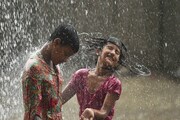 বৃষ্টির জলে স্নান একদমই ক্ষতিকর নয়, বরং 'অমৃত' সমান! জানুন বিশেষজ্ঞের পরামর্শ...