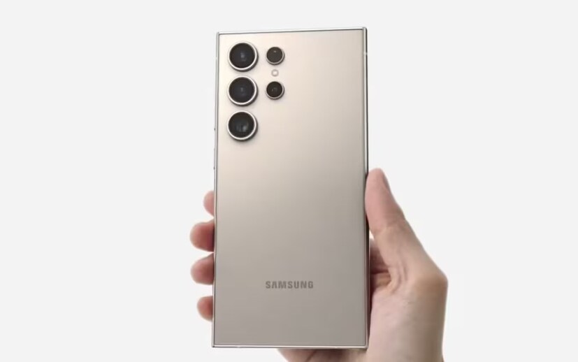 Samsung আরও জানিয়েছিল যে, মে মাসে খুব শীঘ্রই বাজারে আসবে এই ফোন। মূলত আগে লঞ্চ হওয়া iPhone Air-কে জোর টক্কর দিতেই এটির আগমন। শোনা যাচ্ছে যে, iPhone 17 air-এ থাকতে পারে প্রো-মোশন সাপোর্ট-সহ ৬.৬ ইঞ্চির OLED ডিসপ্লে এবং একটি সিঙ্গেল লেন্স রিয়ার ক্যামেরা। আর এটি চালিত হবে A19 চিপ দ্বারা। আর এই আধুনিক চিপটি ডিজাইন করেছে Apple।