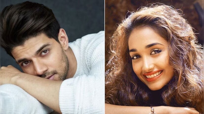 সুরজের কথায়, “একটা মামলা চালিয়ে যাওয়া কিন্তু সহজ নয়। আর বিশেষ করে যেখানে সংবাদমাধ্যম জড়িত, সেখানে তো বটেই!” অভিনেতা আবেগপ্রবণ হয়ে পড়েছিলেন। স্মৃতিচারণ করে জানান, কীভাবে তাঁকে বছরের পর বছর ধরে আদালতের চক্কর কাটতে হয়েছে। কখনও কখনও তাঁকে সপ্তাহে তিন বারও হাজিরা দিতে হত। এমনকী টানা ৬ দিনই কোর্টে কাটাতে হয়েছে। (File Photo)