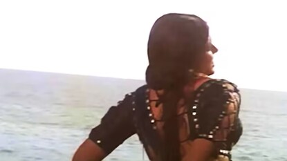 অমিতাভ বচ্চন এবং হেমা মালিনীর রসায়ন দর্শকদের মুগ্ধ করেছিল অমিতাভ বচ্চন এবং হেমা মালিনীর রসায়ন দর্শকদের মুগ্ধ করেছিল