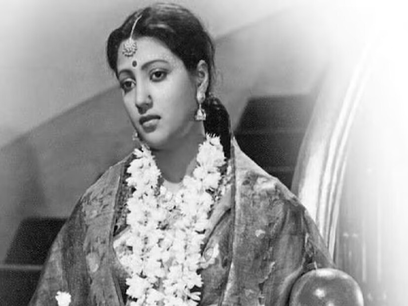 চলচ্চিত্র অভিনয় করার চেষ্টা শুরু করেছিলেন অল্প বয়সেই, ১৯৫২ সালে 'শেষ কথা' বাংলা ছবি দিয়ে তিনি অভিষেক করেন।