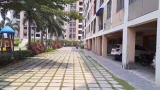 অস্ত্র হাতে আবাসনে দাপিয়ে বেড়াচ্ছে দুষ্কৃতীরা! সি সি টিভি ক্যামেরায় ছবি দেখে স্তম্ভিত সকলেই