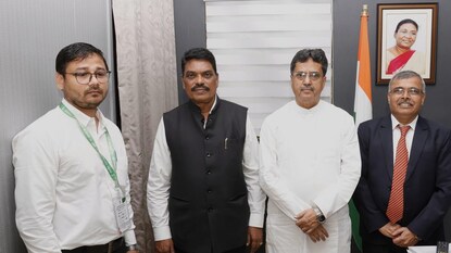 * লক্ষ্য পর্যটন বৃদ্ধি, আরও এক এয়ারপোর্ট চালুর উদ্যোগ ত্রিপুরায় * লক্ষ্য পর্যটন বৃদ্ধি, আরও এক এয়ারপোর্ট চালুর উদ্যোগ ত্রিপুরায়