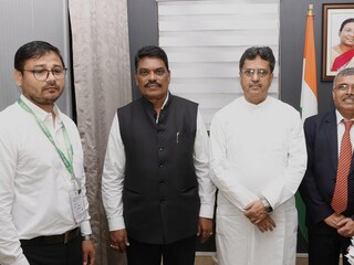 * লক্ষ্য পর্যটন বৃদ্ধি, আরও এক এয়ারপোর্ট চালুর উদ্যোগ ত্রিপুরায়