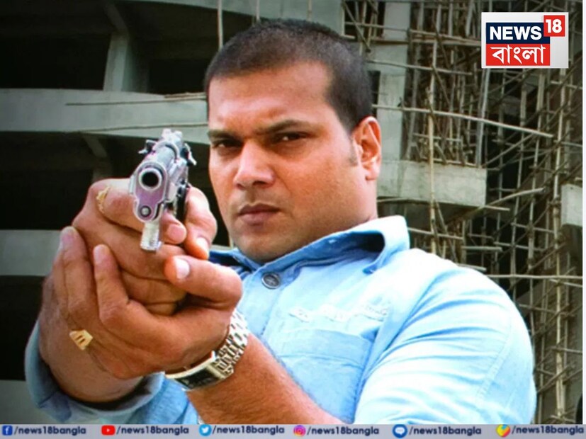 ২২ বছর ধরে এই সিরিয়ালে কাজ করছেন দয়ানন্দ। সম্প্রতি একটি সাক্ষাৎকারে তিনি সিআইডিতে কাজের অভিজ্ঞতা শেয়ার করতে গিয়ে বলেছেন মারাত্মক এক ঘটনার কথা। 