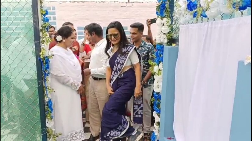 পরবর্তীতে সাংসদ মহায়া মৈত্র জানান আমরা আজ সাংসদ আছি, কালকে হয়তো থাকবো না কিন্তু আমরা যে অ্যাসেট তৈরী করে দিয়ে যাচ্ছি তাই রক্ষণাবেক্ষণের দায়িত্ব জেলার মানুষের। জেলায় প্রশিক্ষণ করতে আসা বিভিন্ন খেলোয়াড়রা এই আধুনিক জিম পেয়ে ভীষণ উৎসাহিত। জাতীয় ও আন্তর্জাতিক খেলায় এবার তাড়াও ভালোভাবে প্রশিক্ষণ নিয়ে খেলার মাঠে নামতে পারবে বলে মনে করছেন।