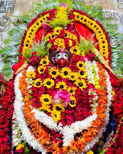 পঞ্জিকা অনুযায়ী উদয় তিথি অনুসারে সেদিন পালিত হয় তিথি ও পার্বণ৷ কিন্তু অমাবস্যায় নিশিপালন ও পুজো প্রধান৷ তাই ফলহারিণী অমাবস্যা পালিত হবে সোমবারই৷ (ছবি : ফেসবুক)