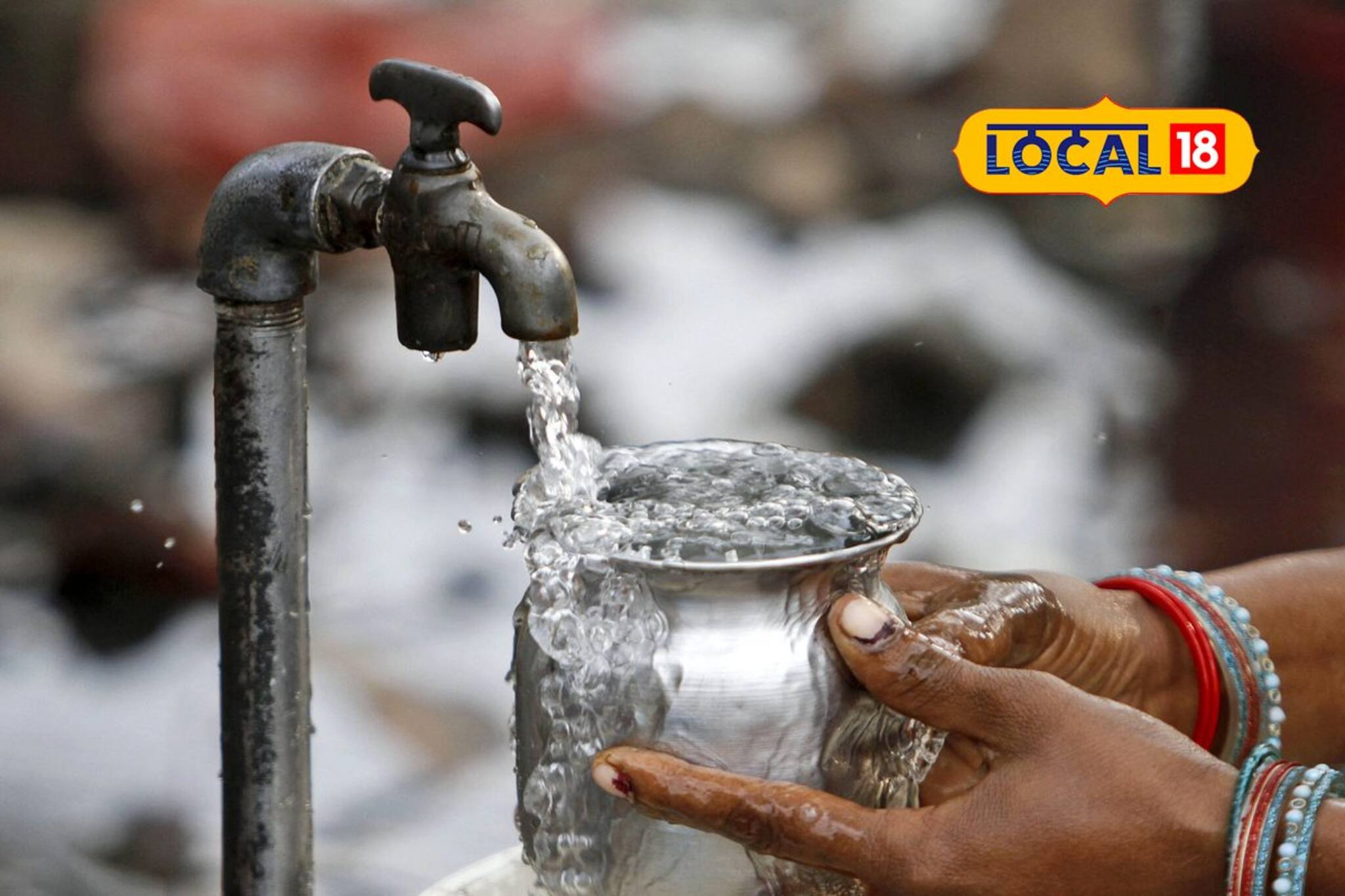 বাড়িতেই মিলবে আর্সেনিক মুক্ত জল! সুন্দরবনের প্রত্যন্তে চলছে পাইপ লাইনের কাজ