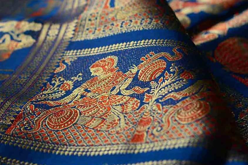  বালুচরী হল বিষ্ণুপুরের প্রসিদ্ধ শাড়ি, ভারতের ভৌগোলিক স্বীকৃতি এবং বয়নশৈলীতে জাতীয় পুরস্কারপ্রাপ্ত একটি অনবদ্য শিল্পকর্ম৷ (নীলাঞ্জন ব্যানার্জী)