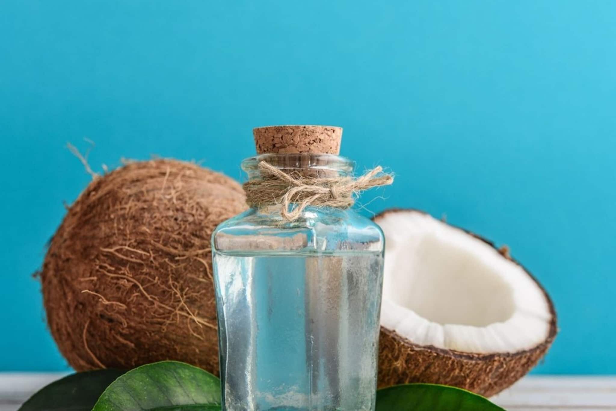 ‘১০০% খাঁটি’ নারকেল তেলে লুকিয়ে রয়েছে বিপদ! এক মহিলার দাবি রীতিমতো আতঙ্কে ফেলবে