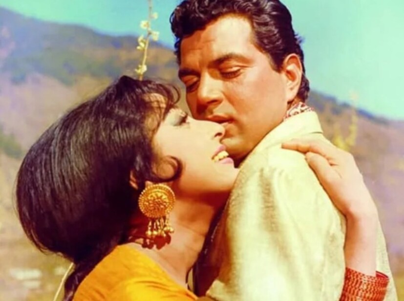 এই অভিনেত্রী ১২০ টিরও বেশি ছবিতে কাজ করেছেন। তিনি ২০ বছর ধরে বলিউড শাসন করেছেন এবং ৪০ বছর ধরে কাজ করেছেন। তিনি আর কেউ নন, নায়িকা মালা সিনহা। তার জীবন কাহিনী শুনলে রাতের ঘুম নষ্ট হয়ে যাবে।