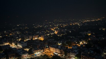দেশজুড়ে সতর্কতা! ডালহৌসি, ভুজ, বরমের-সহ একাধিক শহরে সম্পূর্ণ ব্ল্যাকআউট দেশজুড়ে সতর্কতা! ডালহৌসি, ভুজ, বরমের-সহ একাধিক শহরে সম্পূর্ণ ব্ল্যাকআউট
