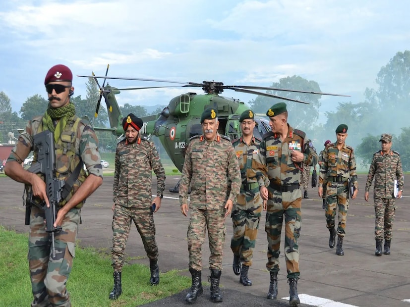 এই টাকা কোথায় ব্যবহার করা হবে?সূত্র বলছে, ৫০ হাজার কোটি টাকার এই অর্থ প্রতিরক্ষা গবেষণা এবং অস্ত্র, গোলাবারুদ এবং অন্যান্য গুরুত্বপূর্ণ সামরিক সরঞ্জাম কেনার জন্য ব্যবহার করা হবে। এছাড়াও, এই অর্থ সেনাবাহিনীর অন্যান্য চাহিদা পূরণেও ব্যবহার করা হবে। ধারণা করা হচ্ছে, সংসদের শীতকালীন অধিবেশনে ৫০ হাজার কোটি টাকার বরাদ্দ অনুমোদিত হতে পারে।