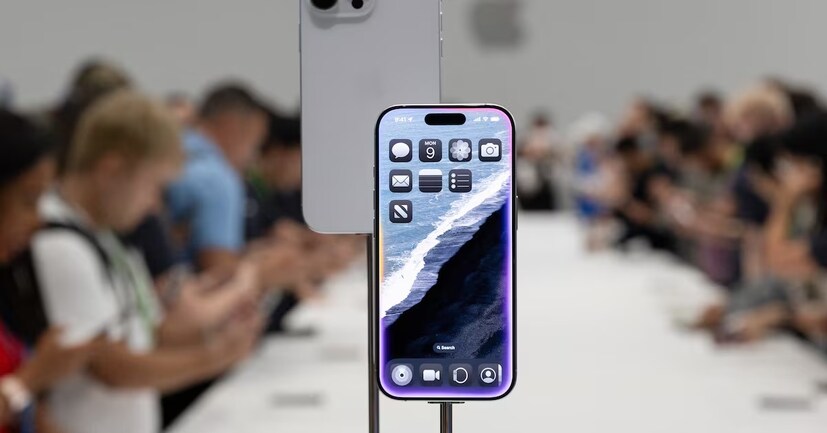 iPhone ব্যবহার করেন? হ্যাকার হানায় চুরি যেতে পারে যাবতীয় তথ্য, সতর্কবার্তা জারি করল কেন্দ্রীয় সরকার iPhone ব্যবহার করেন? হ্যাকার হানায় চুরি যেতে পারে যাবতীয় তথ্য, সতর্কবার্তা জারি করল কেন্দ্রীয় সরকার