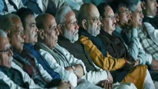 কাকে বাছলেন মোদি?