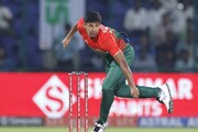 ৬ কোটি টাকায় দুটো ম্যাচ! বাংলাদেশী বোলারকে নিয়ে বিরাট ঝামেলায় দিল্লি
