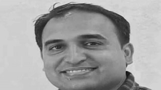 চিকিৎসাকর্মী সুরেন্দ্র কুমার। ছবি: সংগৃহীত।