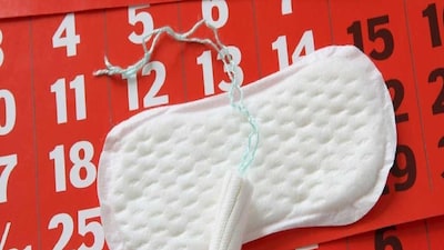 Milk and Dates: Ayurvedic Solution for Women's Health and Menstrual Pain