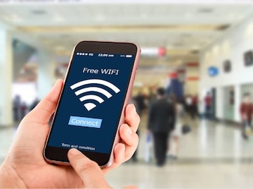 রাতে ঘুমানোর আগে ৭ দিন Wi-Fi রাউটার বন্ধ করলে শরীরে কী ঘটে! উত্তর জানলে চমকে উঠবেন...