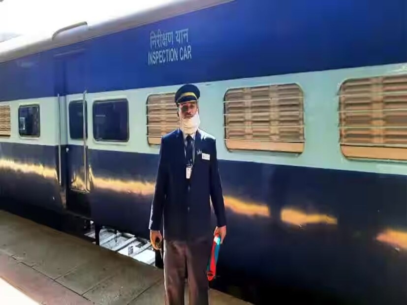 যদি ধরেও নেওয়া হয় যে ভিডিও ক্লিপে দেখা লোকটি গার্ড কর্মীদেরই একজন। কিন্তু এই ব্যক্তি তাহলে কেন রেল সম্পর্কিত প্রশ্নের উত্তর দিতে অক্ষম? সেই নিয়ে প্রশ্নের ঝড় উঠেছে নেটিজেনদের মধ্যে? Image : X handle 