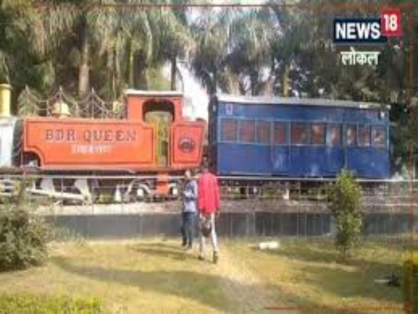 কিন্তু ট্রেনটি এতটাই শক্তিশালী যে, কেবল হাত দিয়ে স্পর্শ করলেই তা অনুভব করা সম্ভব। এখানে একটি সিঙ্গেল লাইন ট্র্যাকও রয়েছে, এর উপর দিয়েই ট্রেন চলাচল করত। নিরাপত্তার জন্য ট্রেনের চারপাশে একটি চেইনও রয়েছে। এর অর্থ হল, কেউ এই ট্রেনে উঠতে পারবেন না। Representative Image