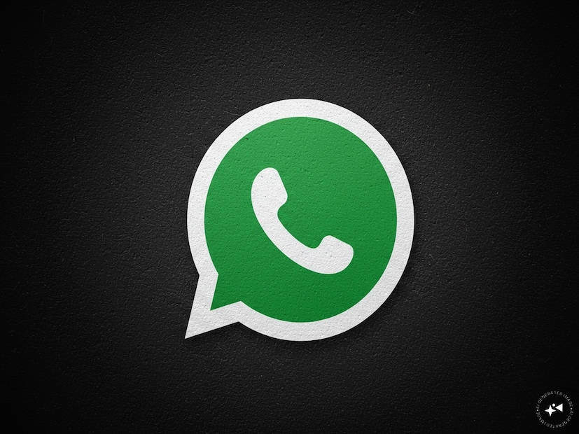 Advanced Chat Privacy: WhatsApp-এ Advanced Chat Privacy হল এমন একটি ফিচার, যা প্রাথমিক প্রিভেসি সেটিংসকে ছাপিয়ে সুরক্ষা দিতে সক্ষম। প্রাথমিক প্রিভেসি সেটিংসের মধ্যে অন্যতম হল- লাস্ট সিন অথবা প্রোফাইল ফটো গোপন রাখা। যাঁদের মনে হয়, সংবেদনশীল চ্যাট দেখা হচ্ছে কিংবা অ্যাক্সেস করা হচ্ছে, তাঁদের জন্য এই ফিচার উপযোগী হতে পারে। ইন্ডিভিজ্যুয়াল বা গ্রুপ চ্যাটে একবার এনেবল করা হলে চ্যাটের অপব্যবহার রোধ করা সম্ভব। সেই সঙ্গে গ্যালারিতে মিডিয়া ডাউনলোড হবে না। এটি এনেবল করার জন্য চ্যাট নেম ট্যাপ করে তারপর Advanced Chat Privacy সিলেক্ট করতে হবে।  