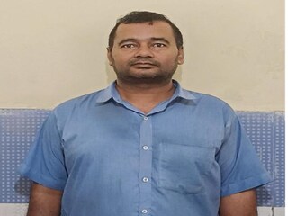 বাংলাদেশি নাগরিকদের জাল পরিচয়পত্র বানানোর অভিযোগে গ্রেফতার জাফর আলি 