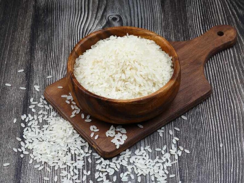 বাড়ির চাল-ডালে পোকা ধরার সমস্যা নতুন নয়। মাঝেমধ্যেই রান্নাঘরে এমন সমস্যার সম্মুখীন হতে হয় অনেককেই। প্রতি ঋতু পড়তেই সেগুলি বার বার একটু রোদে না দিলে পোকা ধরার আশঙ্কা থাকে।